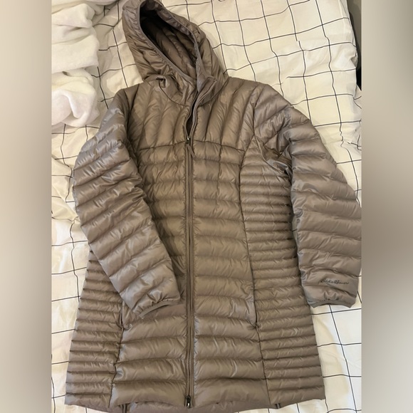 Women’s Eddie Bauer Long Down Puffer Winter Coat, XL, Silver/Tan/metallic - Picture 2 of 8